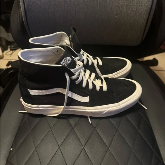 Van Sk8-Hi shoe - Picture 1 of 7